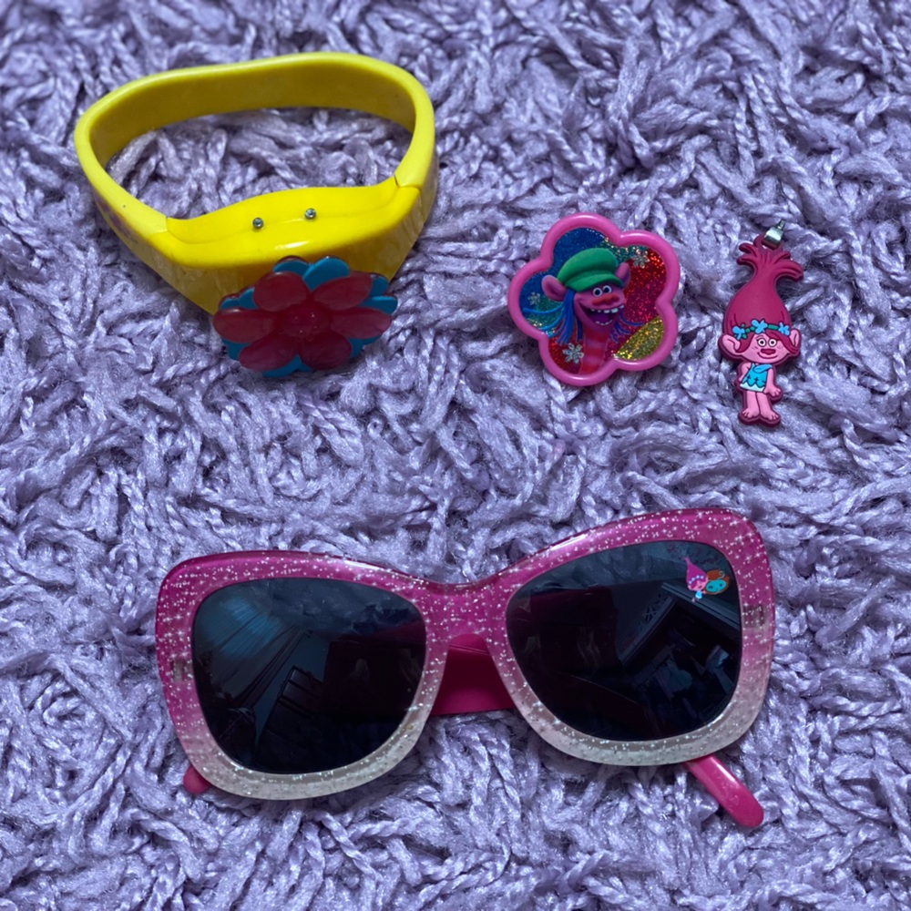 Trolls bundle 🧌 🌸 🌞